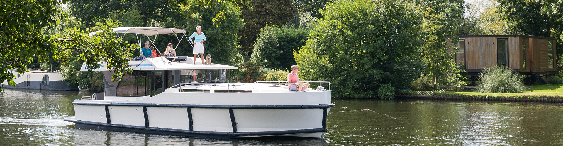 Le Boat - Staycations in England 